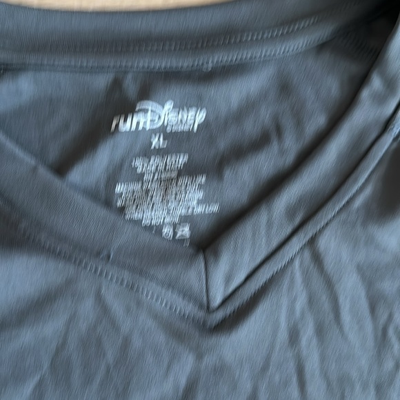 runDisney race shirt 2019 wine & dine half marathon weekend 10k Olaf and Sven XL - Picture 3 of 4